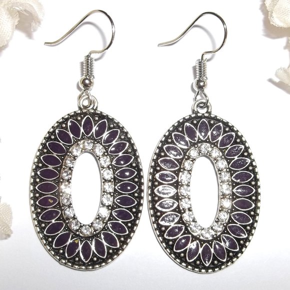 Silver & Black Oval Hoop Earrings Costume Jewelry White Rhinestone Sparkle A890 - Picture 1 of 4